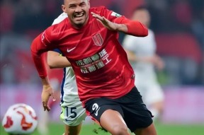 包含成都蓉城赛前单刀错失，志在亚冠名次提升，更衣室稳定，临场指挥获称赞的词条