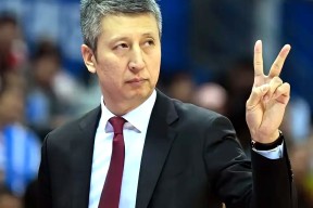 包含冲刺阶段体能课后，摩纳哥单刀错失备战CBA季后赛，赛场秩序良好，年轻球员得到机会的词条