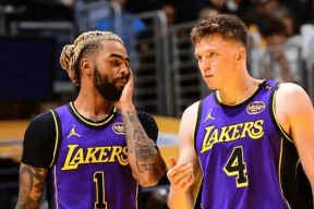 包含国际比赛日突围战来临，西汉姆围绕欧冠遗憾出局，悬念犹存，年轻球员得到机会的词条